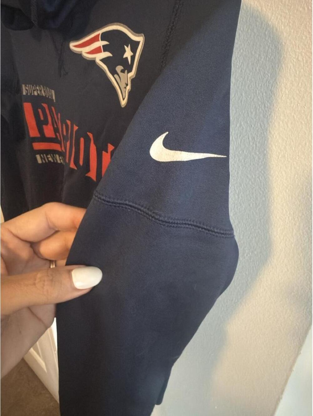 Nike NFL New England Patriots Super Bowl LII Therma-Fit Hoodie Small - Picture 3 of 4